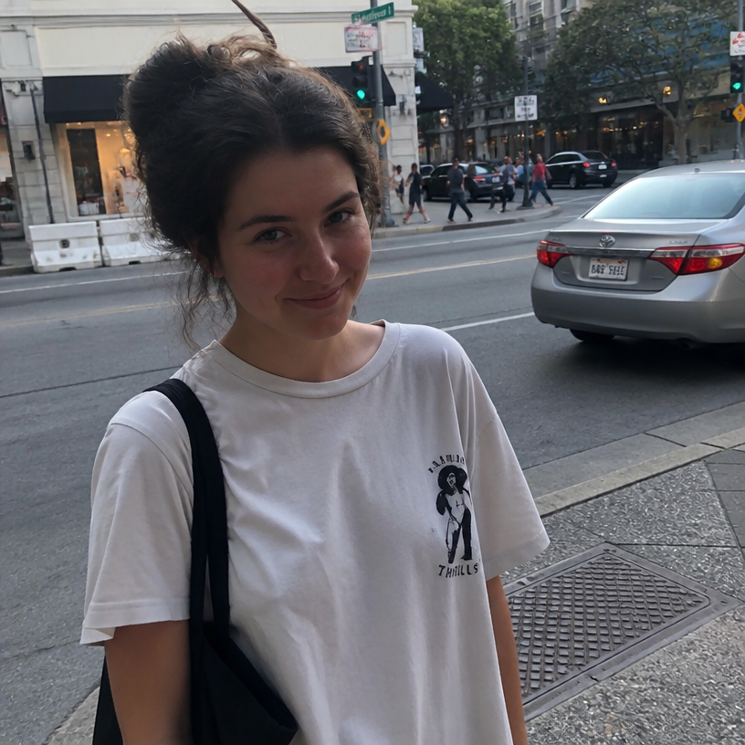 Portrait de léa, 22 ans